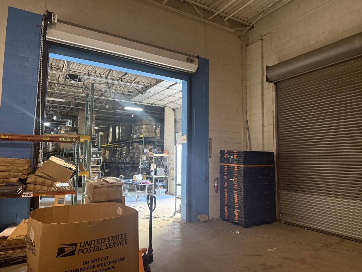 Open bay door with daylight